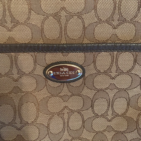 Coach crossbody purse - Picture 2 of 3